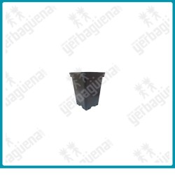 Maceta cuadrada negra de 0.23 L.